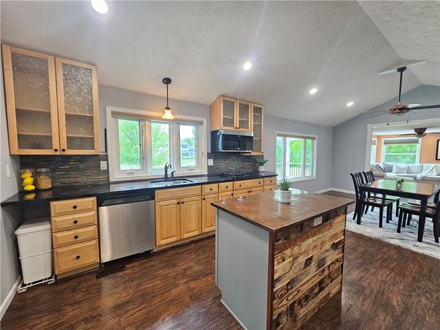 6470 Salmon Creek Road, Williamson, NY 14589