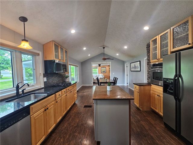 6470 Salmon Creek Road, Williamson, NY 14589