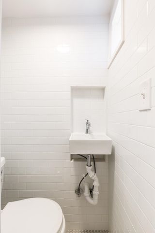 194 HOPKINS AVE, Jc, Heights, NJ 07306