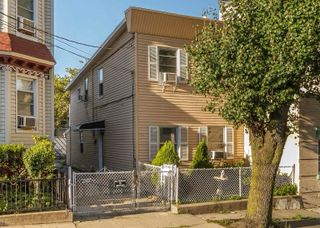194 HOPKINS AVE, Jc, Heights, NJ 07306