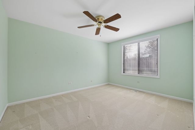 5851 Doe Circle, Westmont, IL 60559