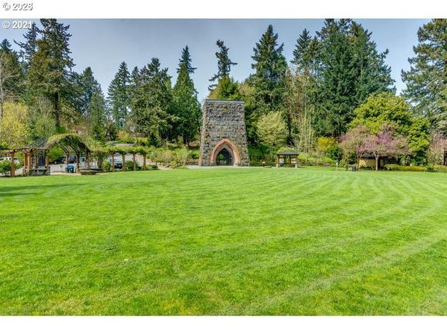4342 SUNSET Dr, Lake Oswego, OR 97035