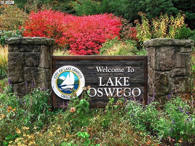 4342 SUNSET Dr, Lake Oswego, OR 97035