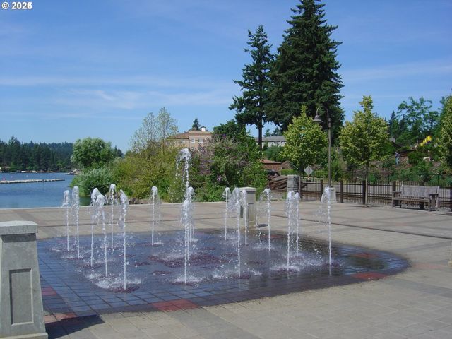 4342 SUNSET Dr, Lake Oswego, OR 97035