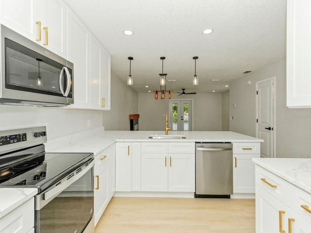 3058 GRACELAND COURT, Orlando, FL 32812