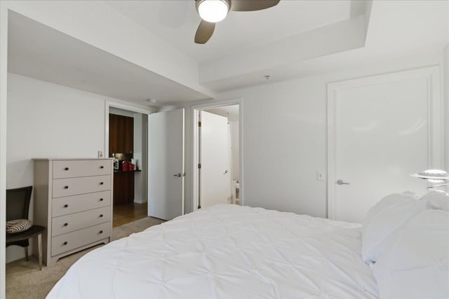 7137 E Rancho Vista Drive 2009, Scottsdale, AZ 85251