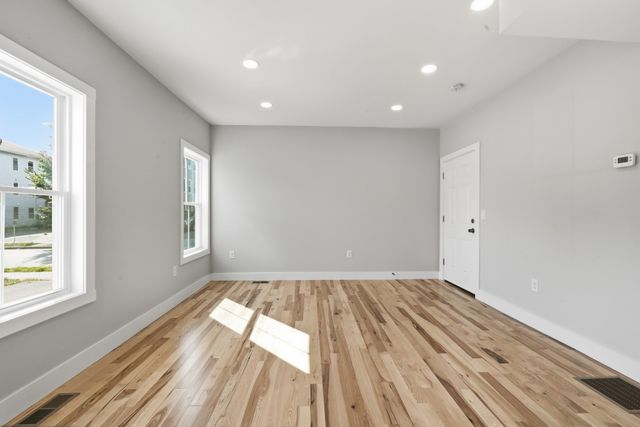 71 Dewey St 1,2,3, Worcester, MA 01610