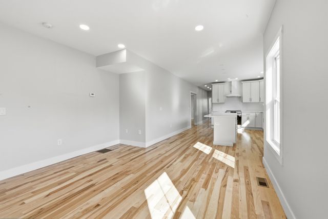 71 Dewey St 1,2,3, Worcester, MA 01610