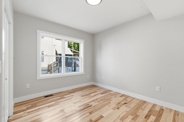 71 Dewey St 1,2,3, Worcester, MA 01610