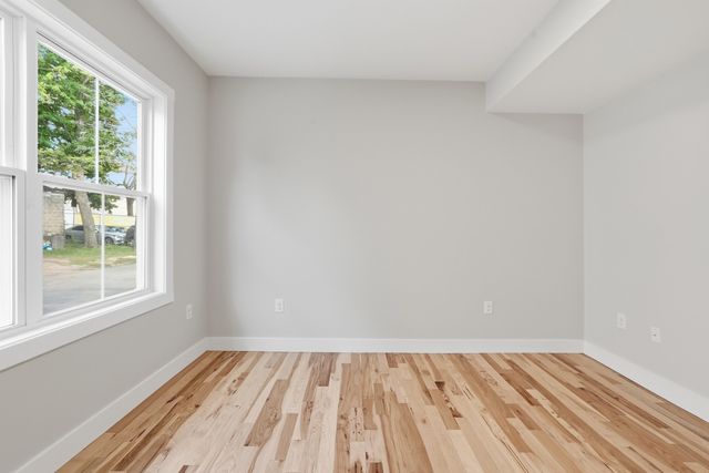 71 Dewey St 1,2,3, Worcester, MA 01610