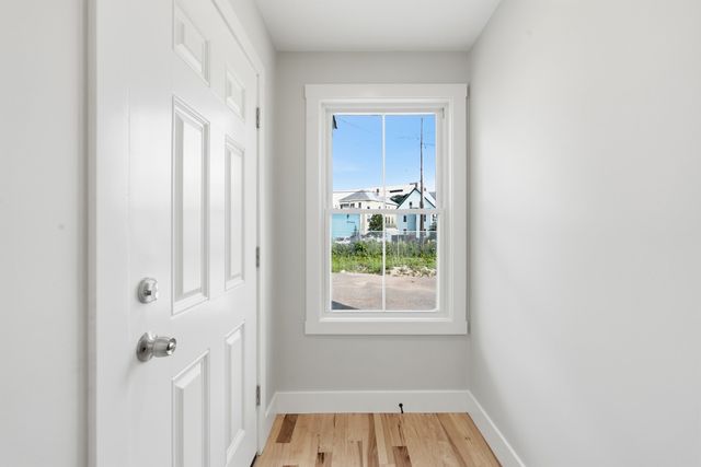 71 Dewey St 1,2,3, Worcester, MA 01610