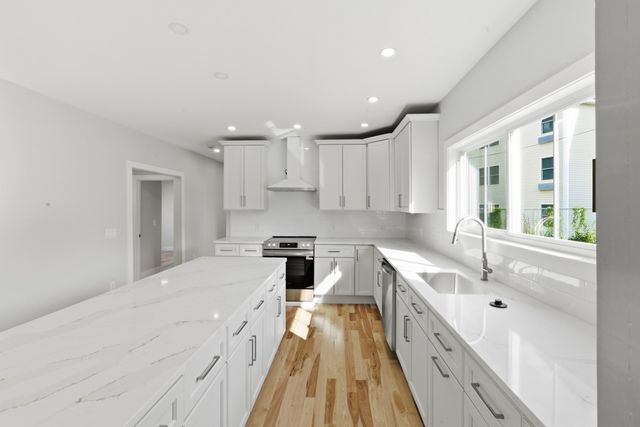 71 Dewey St 1,2,3, Worcester, MA 01610