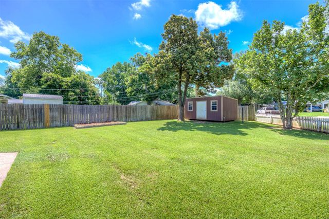 801 Lark Avenue, Shreveport, LA 71105