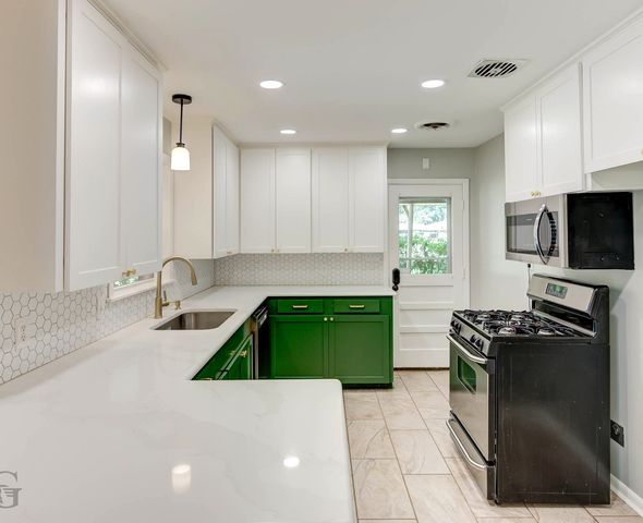 801 Lark Avenue, Shreveport, LA 71105