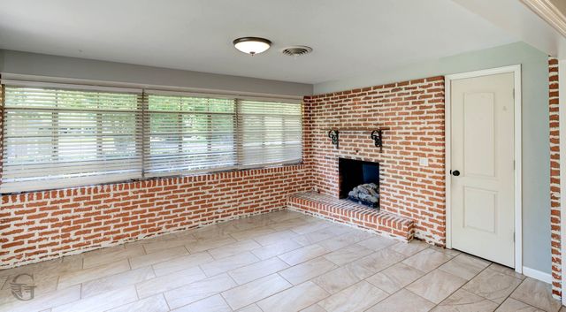 801 Lark Avenue, Shreveport, LA 71105