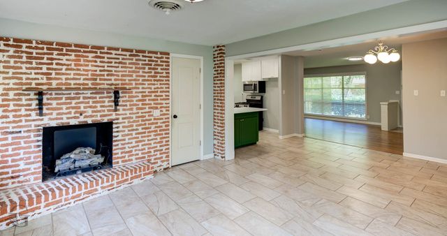 801 Lark Avenue, Shreveport, LA 71105