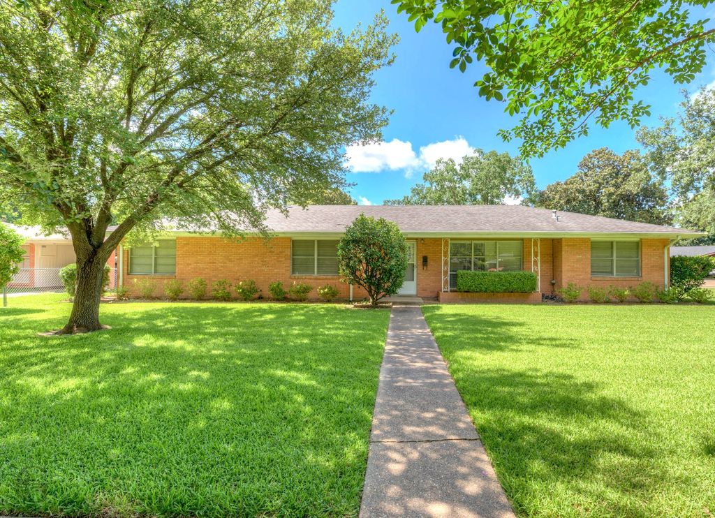 801 Lark Avenue, Shreveport, LA 71105