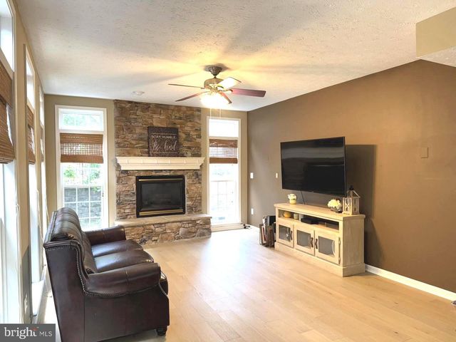 2118 BELL TOWER DR, Crownsville, MD 21032