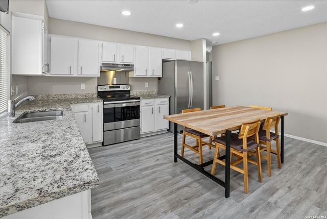 8343 Timber Grand, San Antonio, TX 78250
