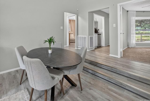 8343 Timber Grand, San Antonio, TX 78250