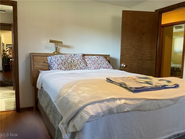 2036 Glenn Drive NE, Warren, OH 44483