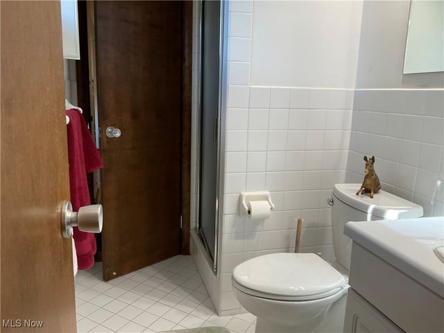 2036 Glenn Drive NE, Warren, OH 44483