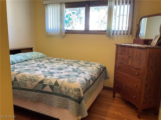 2036 Glenn Drive NE, Warren, OH 44483