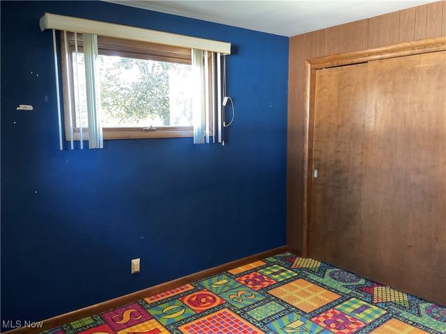 2036 Glenn Drive NE, Warren, OH 44483