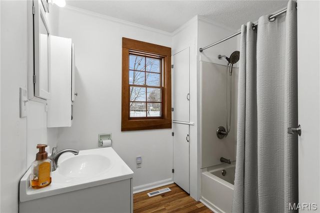 127 Cassens Avenue, Hamel, IL 62046