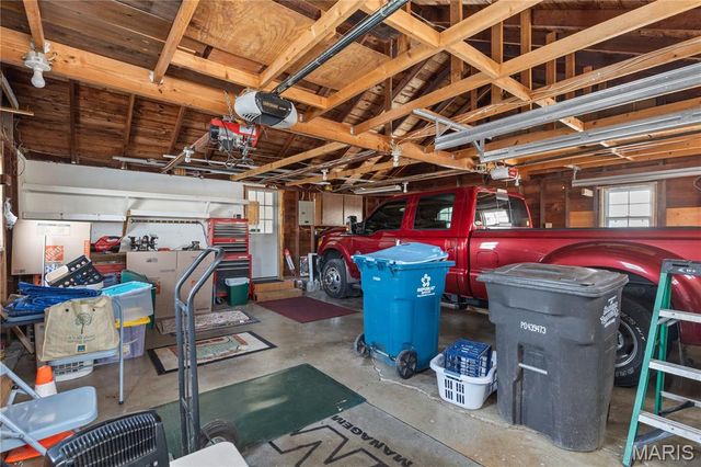 127 Cassens Avenue, Hamel, IL 62046