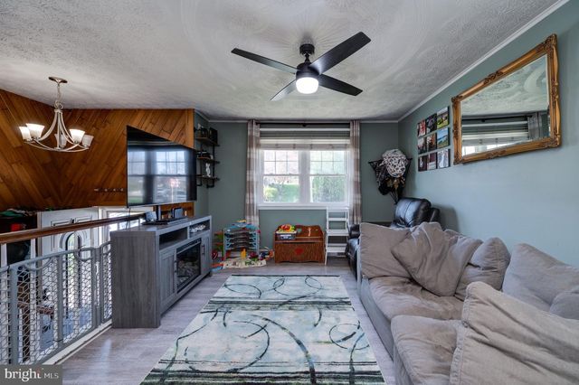 106 PEAR ST, Mohnton, PA 19540
