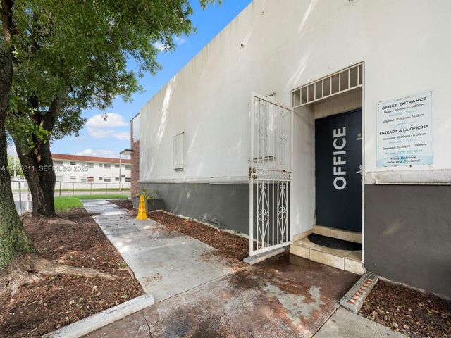 3001 NW 22nd Avenue, Miami, FL 33142