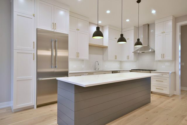 258 Addison Avenue, Elmhurst, IL 60126