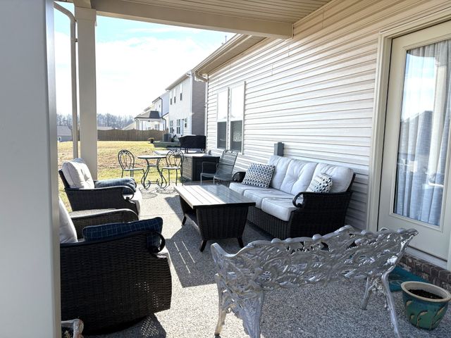 184 Hampshire Way, White House, TN 37188