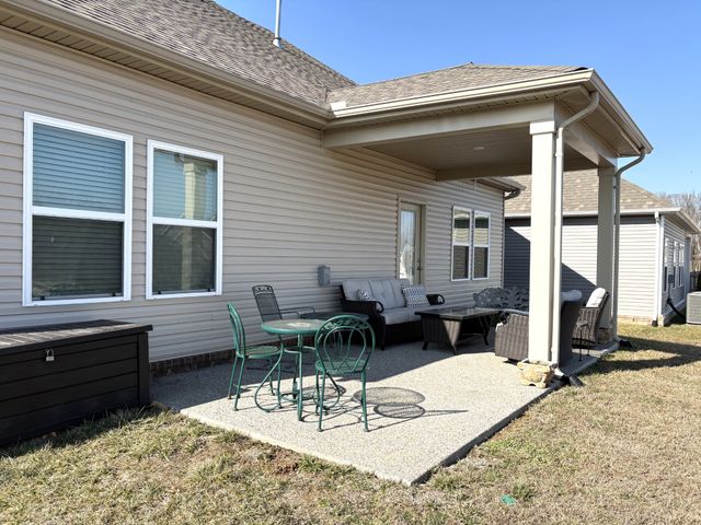184 Hampshire Way, White House, TN 37188