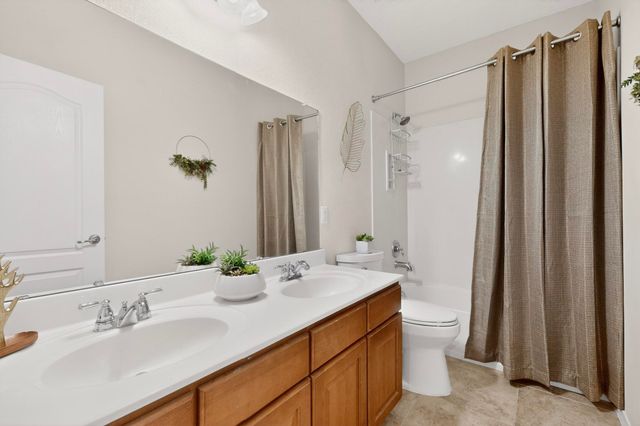 2235 Montevine Court SE, Rio Rancho, NM 87124