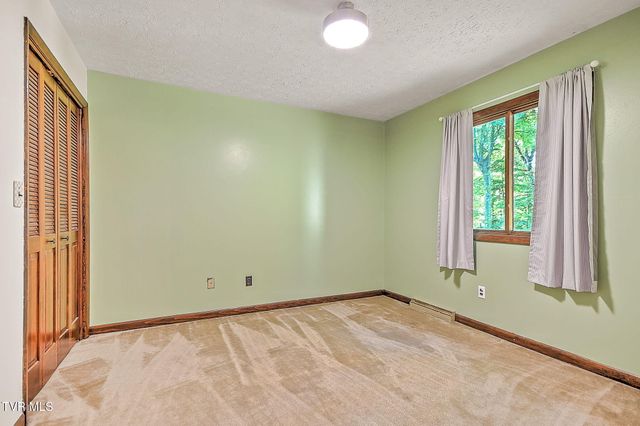 5413 Kiowa Street, Kingsport, TN 37664