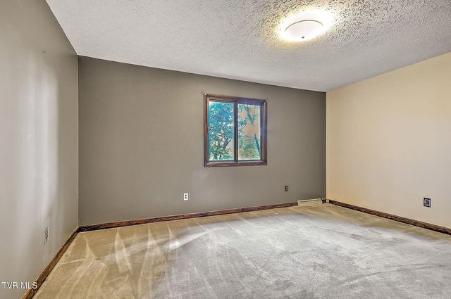 5413 Kiowa Street, Kingsport, TN 37664
