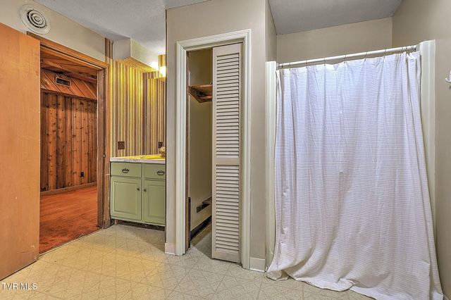 5413 Kiowa Street, Kingsport, TN 37664