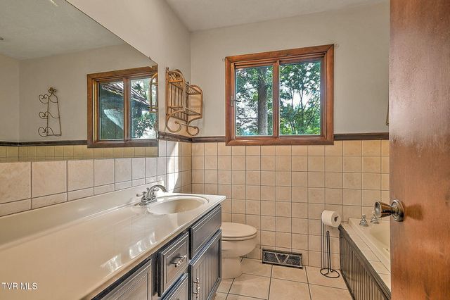 5413 Kiowa Street, Kingsport, TN 37664