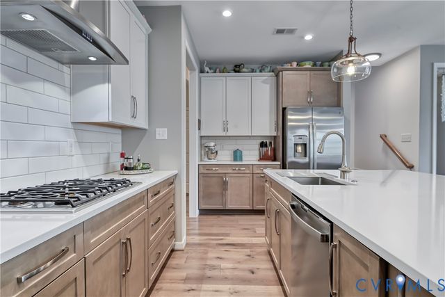 9201 Cerulean Pl, Richmond, VA 23238