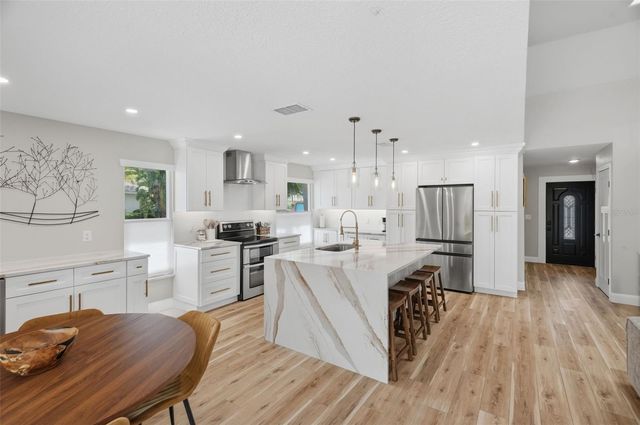 124 COLONY SOUTH DRIVE, Tarpon Springs, FL 34689