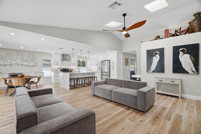 124 COLONY SOUTH DRIVE, Tarpon Springs, FL 34689