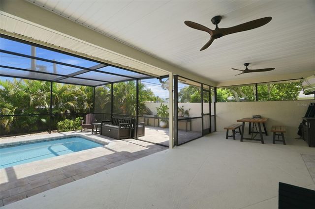 124 COLONY SOUTH DRIVE, Tarpon Springs, FL 34689