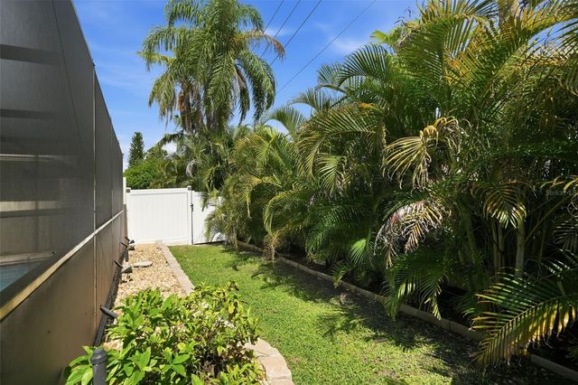 124 COLONY SOUTH DRIVE, Tarpon Springs, FL 34689