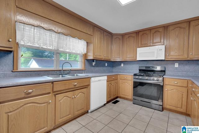 1000 STADIUM DRIVE, Warrior, AL 35180