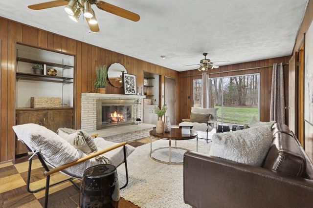 2889 Parkridge Drive, Scio Twp, MI 48103