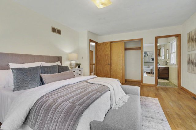 2889 Parkridge Drive, Scio Twp, MI 48103