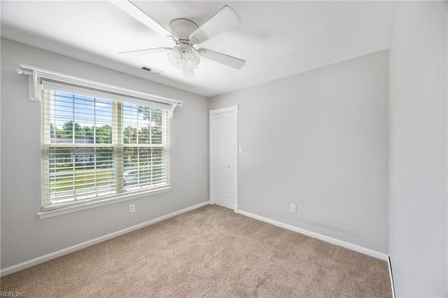 116 Hillside AVE, Suffolk, VA 23434