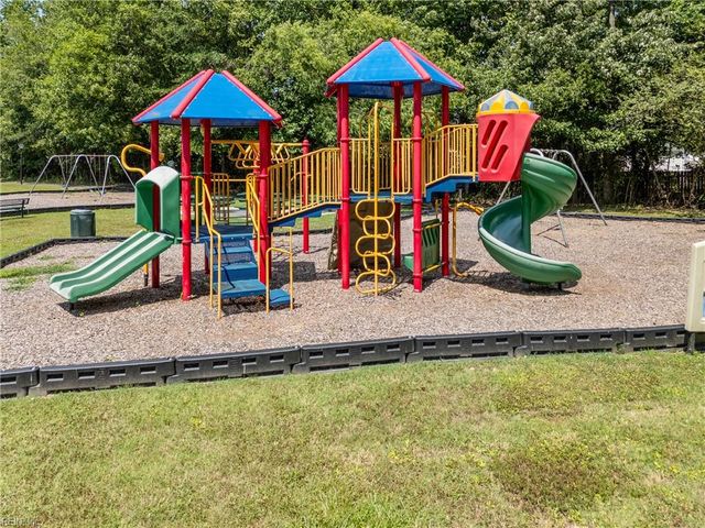 116 Hillside AVE, Suffolk, VA 23434